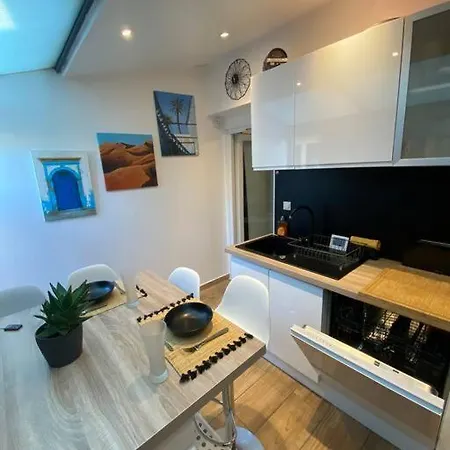 Prázdninový dům Charmante Maison Avec Exterieur A Deux Pas Des Remparts